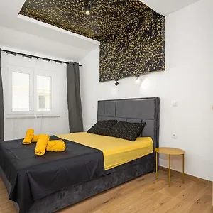 Apartment Luxury Lotus&lovor, Pula
