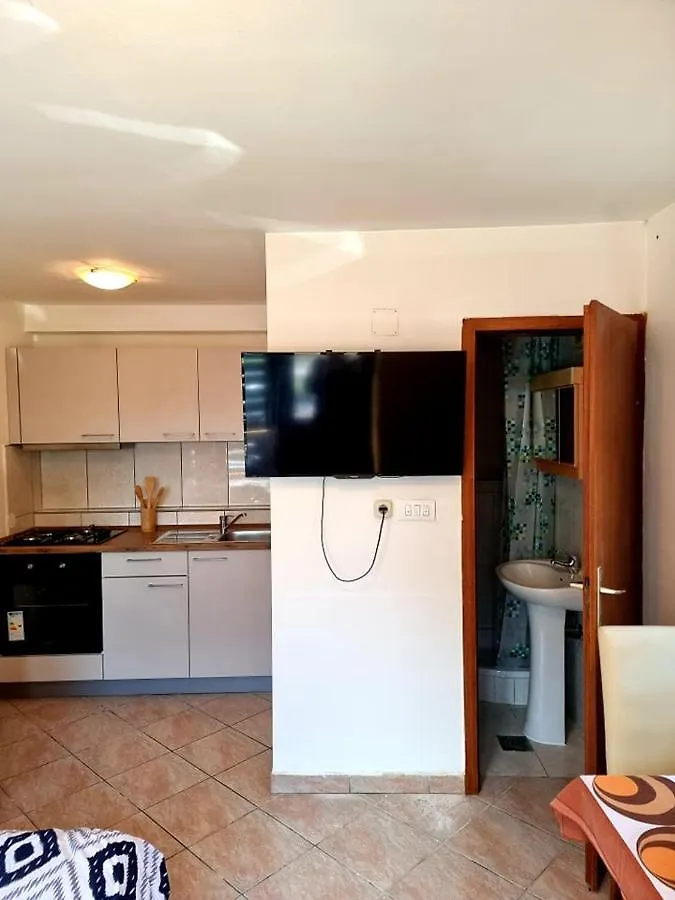 Apartmani Petra Pula 0*,
